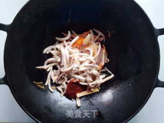 青蒜鱿鱼条的做法步骤：6