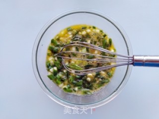 蟹味菇炒鸡蛋的做法步骤：5