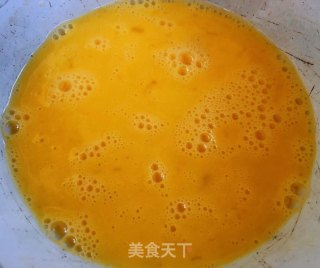 滑蛋北极甜虾仁的做法步骤：2