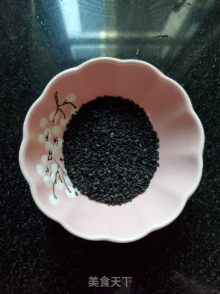 黑豆黑芝麻米糊的做法步骤：2