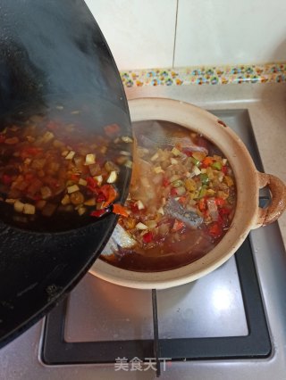 鲈鱼豆腐煲的做法步骤：9