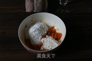 南瓜豆沙饼的做法步骤：4