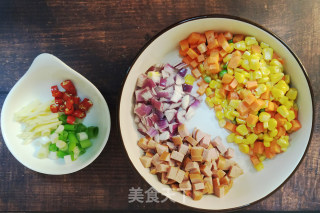 五彩缤纷时蔬小炒的做法步骤：1
