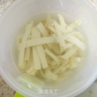 酱豆皮的做法步骤：1