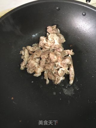 杏鲍菇炒羊肉卷的做法步骤：9