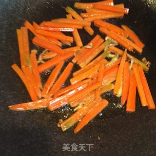 牛里脊肉炒洋葱的做法步骤：4