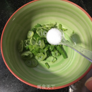 “家常饼”海参豆腐蛋饼的做法步骤：7
