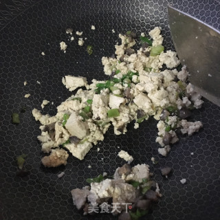 “家常饼”海参豆腐蛋饼的做法步骤：12