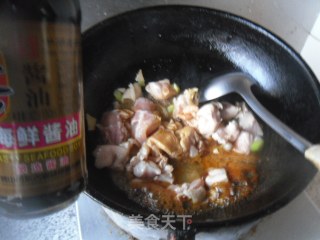 蘑菇炖小鸡的做法步骤：4