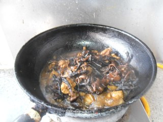 蘑菇炖小鸡的做法步骤：10