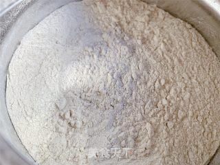 榆皮面杂粮饸饹（附酸菜豆腐卤做法）的做法步骤：2