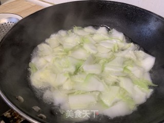 家常炒白菜片儿的做法步骤：3