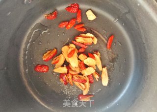 广东人冬天必备的补血美容养颜汤：简单快手的酒酿圆子的做法步骤：6