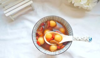 广东人冬天必备的补血美容养颜汤：简单快手的酒酿圆子的做法步骤：8