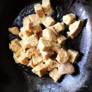 炒馒头的做法步骤：6