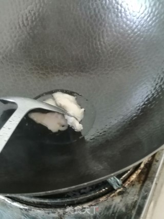 清炒佛手瓜尖的做法步骤：2