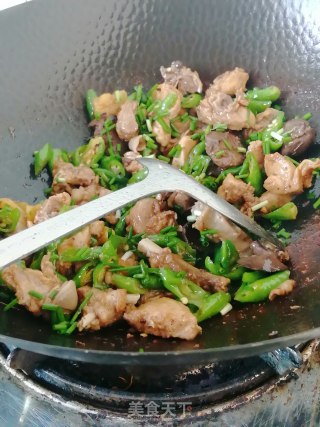 炒兔肉的做法步骤：11