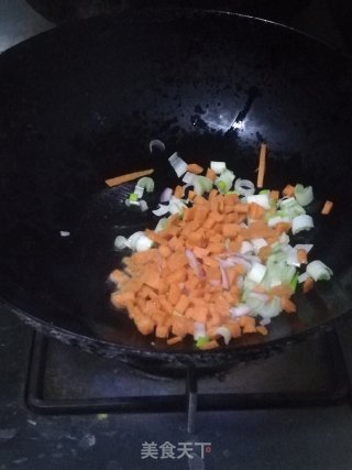 茄仔炒饭的做法步骤：5