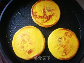 黑芝麻椒盐南瓜发面饼的做法步骤：23