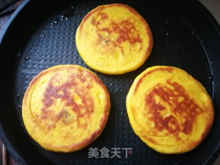 黑芝麻椒盐南瓜发面饼的做法步骤：24