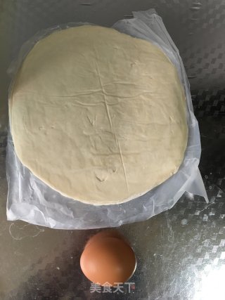 鸡蛋手抓饼的做法步骤：1