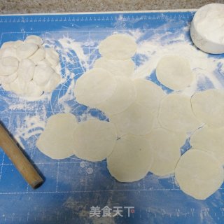 白菜水饺的做法步骤：7