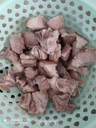 梅干菜烧肉的做法步骤：1