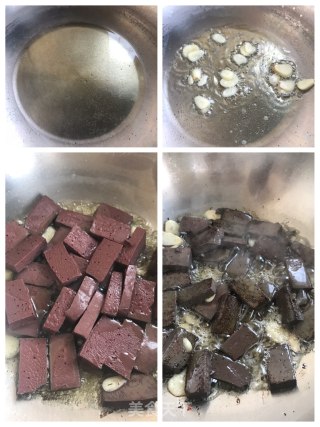 韭菜炒猪血的做法步骤：2