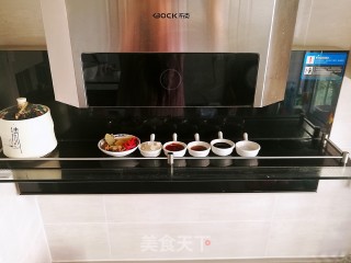 教你做肥而不腻入口即化的香辣排骨的做法步骤：2