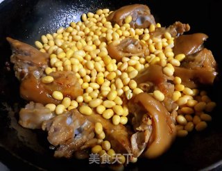 黄豆炖猪蹄的做法步骤：8