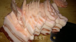 梅菜扣肉的做法步骤：1
