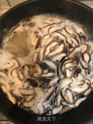 麻辣香菇千页豆腐的做法步骤：3