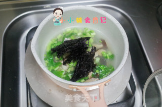 12个月以上紫菜鸡肉汤的做法步骤：5