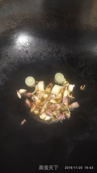 鸭肉炒莴笋的做法步骤：4