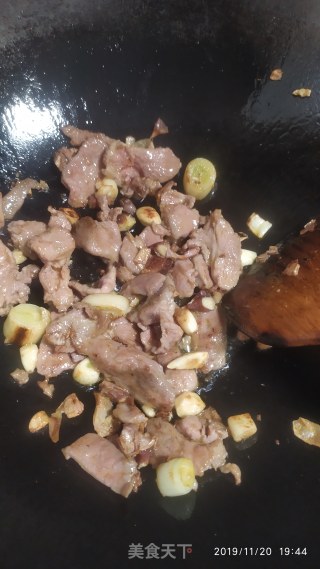 鸭肉炒莴笋的做法步骤：5