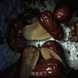 红枣红豆银耳汤的做法步骤：4