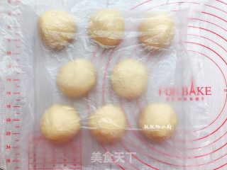 椰蓉面包的做法步骤：8