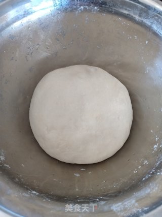 韭菜鸡蛋虾仁肉馅饼的做法步骤：1