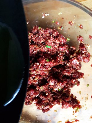 牛肉萝卜馅饺子的做法步骤：3