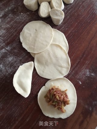 牛肉萝卜馅饺子的做法步骤：9