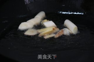 平菇肉圆汤的做法步骤：2
