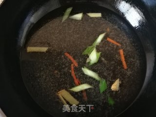 蕃茄白菜鲫鱼汤的做法步骤：5