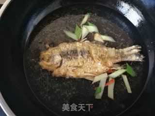 蕃茄白菜鲫鱼汤的做法步骤：6