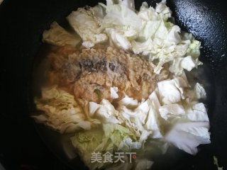 蕃茄白菜鲫鱼汤的做法步骤：11