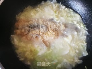 蕃茄白菜鲫鱼汤的做法步骤：12