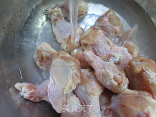 清蒸酱鸡翅根的做法步骤：2
