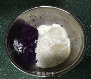 紫薯开花馒头的做法步骤：3