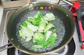 6个月以上蔬菜豆腐肉泥的做法步骤：2