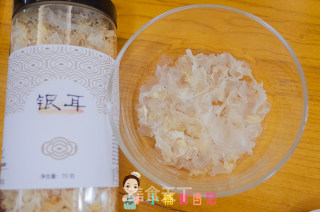 9个月以上紫薯银耳汤的做法步骤：2