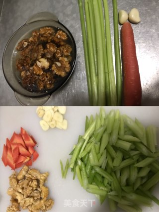 核桃仁炒芹菜的做法步骤：5
